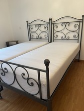 2 Eisen Bettgestelle neuwertig